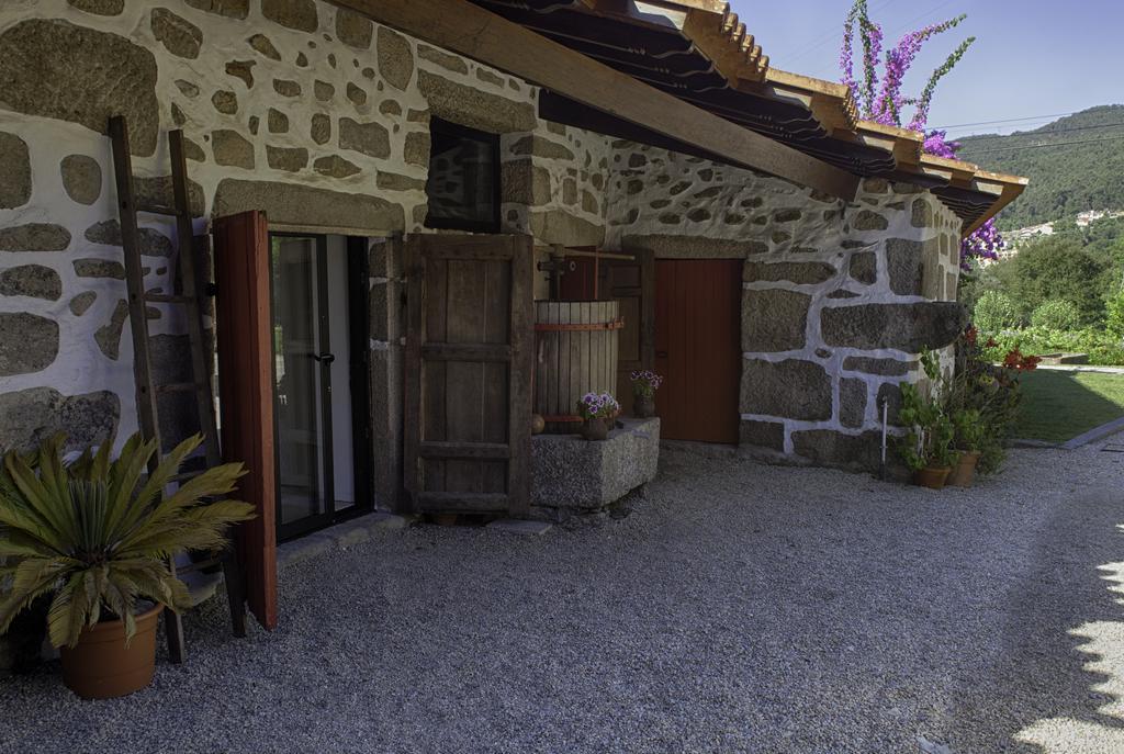 1720 Quinta Da Cancela - Winery & Farmhouse Guimarães Buitenkant foto