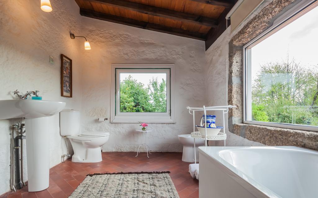 1720 Quinta Da Cancela - Winery & Farmhouse Guimarães Kamer foto
