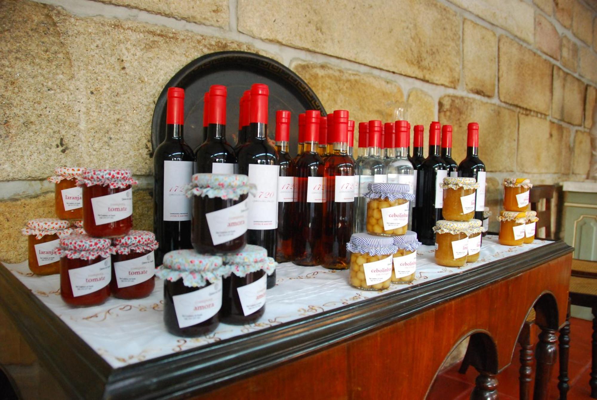 1720 Quinta Da Cancela - Winery & Farmhouse Guimarães Buitenkant foto