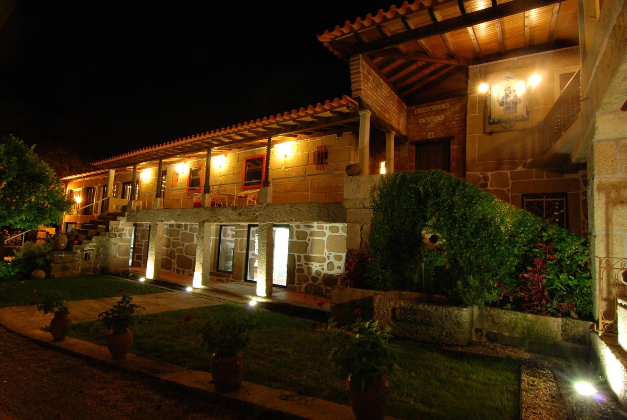 1720 Quinta Da Cancela - Winery & Farmhouse Guimarães Buitenkant foto