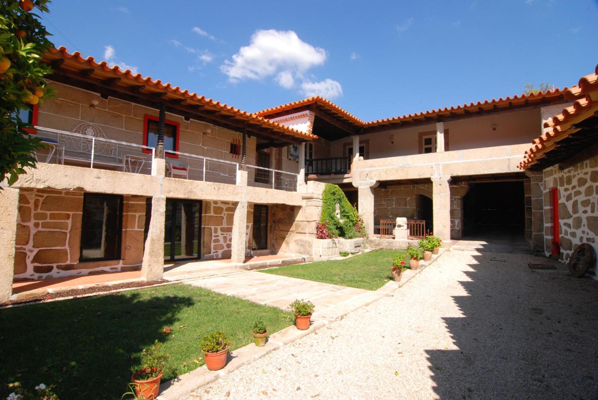 1720 Quinta Da Cancela - Winery & Farmhouse Guimarães Buitenkant foto
